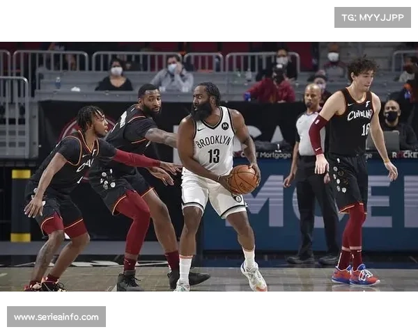 哈登身穿骑士训练服赛前热身，迎来骑士生涯首秀